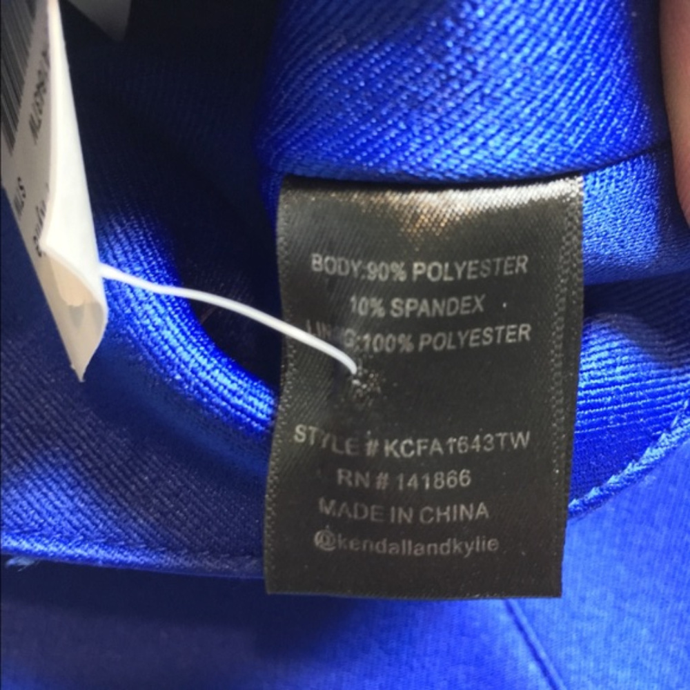 NWT Kendall & Kylie Jenner V-Neck Crop Tank Top - Picture 7 of 7